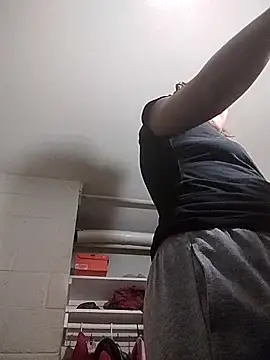 TickleMeKink online show from October 2, 2025, 6:39 am