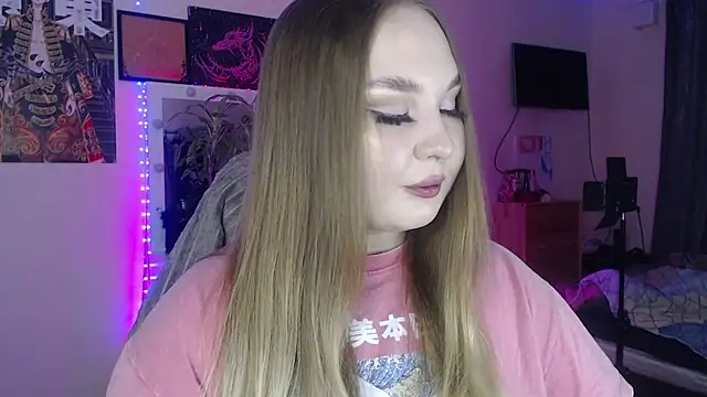 Greeenfriends6969 online show from November 21, 2025, 10:42 pm