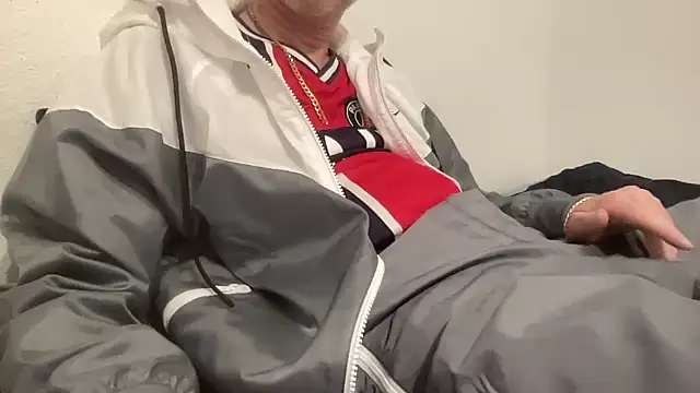 Nikeproll online show from January 18, 2026, 5:16 pm