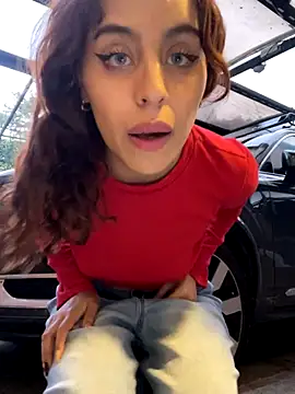 Katee Jones online show from October 29, 2025, 10:31 pm