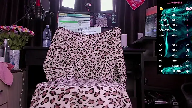 Raissa sky26 online show from October 20, 2025, 2:35 am