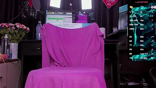 Raissa sky26 online show from October 8, 2025, 2:35 am