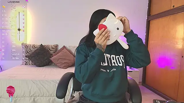  gaby2 online show from October 9, 2025, 12:28 pm