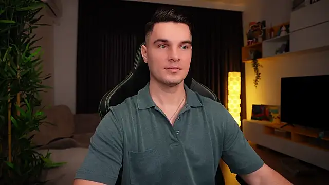 Snapshot of billypassion chatting on February 15, 2025, 8:33 am billypassion online show from February 15, 2025, 8:33 am