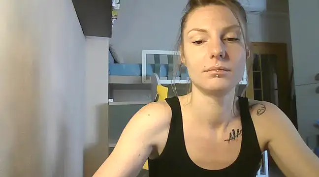 Feli blue online show from December 5, 2024, 9:11 am