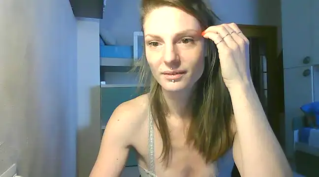 Feli blue online show from December 6, 2024, 11:27 am
