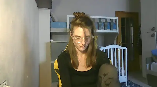 Feli blue online show from December 4, 2024, 12:08 pm