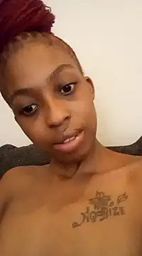 sexypetitexdoll23 online show from December 7, 2024, 1:46 pm