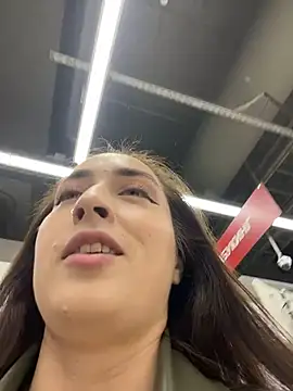 Holly Play online show from October 13, 2025, 9:11 am