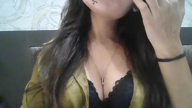 Snapshot of krati74 chatting on October 15, 2025, 10:34 am krati74 online show from October 15, 2025, 10:34 am