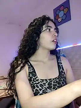 Emily Saez1 online show from December 8, 2024, 4:11 am