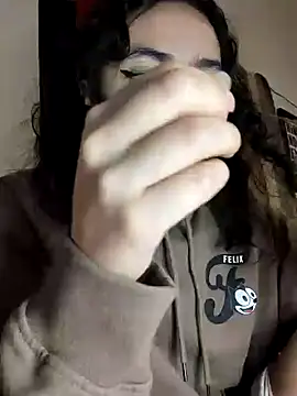 Emily Saez1 online show from December 12, 2024, 3:21 am