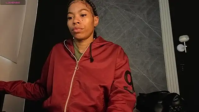 YummyDuooo online show from November 15, 2025, 11:58 am