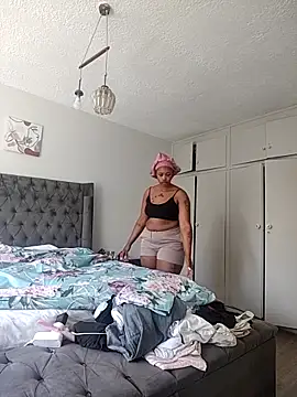 Snapshot of Drippincaty chatting on September 18, 2025, 9:01 am Drippincaty online show from September 18, 2025, 9:01 am