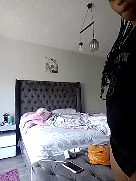 Snapshot of Drippincaty chatting on October 13, 2025, 7:43 am Drippincaty online show from October 13, 2025, 7:43 am