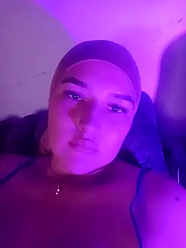 Celeste camila18 online show from April 26, 2026, 11:46 pm