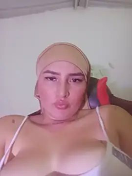 Snapshot of Celeste_camila18 chatting on July 17, 2026, 6:10 am Celeste camila18 online show from July 17, 2026, 6:10 am