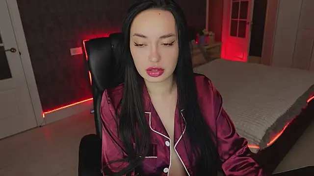 Snapshot of Miss_Elia chatting on March 10, 2025, 11:27 pm Miss Elia online show from March 10, 2025, 11:27 pm