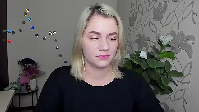 MariaSttone online show from January 15, 2026, 6:55 pm