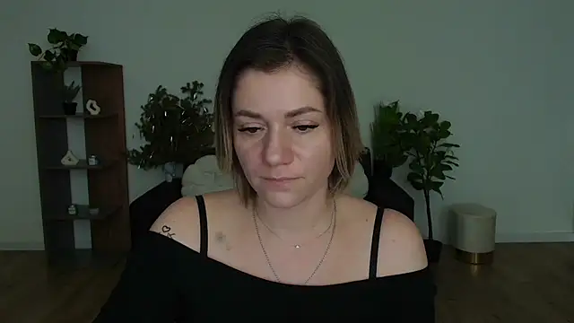 MariaSttone online show from February 3, 2025, 3:27 pm
