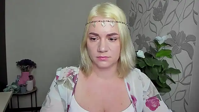 MariaSttone online show from November 9, 2025, 9:30 pm