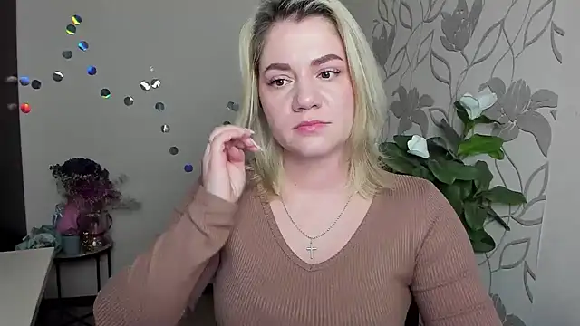 MariaSttone online show from February 8, 2026, 6:05 pm