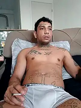 Guihenrick online show from April 21, 2026, 8:26 pm