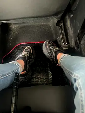 FeetVibe online show from October 10, 2025, 5:52 am