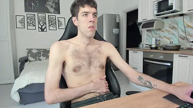 White Dylan online show from May 28, 2026, 4:24 pm