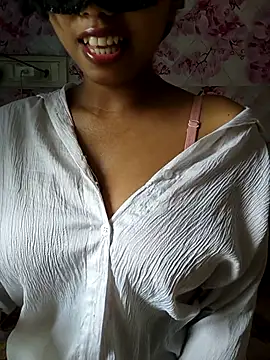 Snapshot of sandy_naughty chatting on June 24, 2026, 9:08 am sandy naughty online show from June 24, 2026, 9:08 am