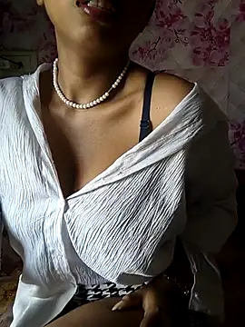 sandy naughty online show from May 25, 2026, 4:56 am