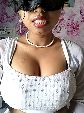 Snapshot of sandy_naughty chatting on February 13, 2026, 8:03 am sandy naughty online show from February 13, 2026, 8:03 am