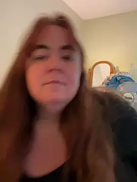 curvy-milf-abbie online show from December 3, 2024, 1:06 pm