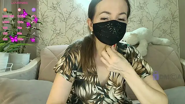 MilfeaN online show from May 24, 2026, 8:53 pm