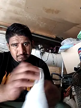 beliqi online show from November 15, 2025, 8:24 pm