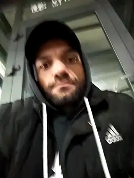 Snapshot of Bla3k1 chatting on October 25, 2025, 3:38 am Bla3k1 online show from October 25, 2025, 3:38 am