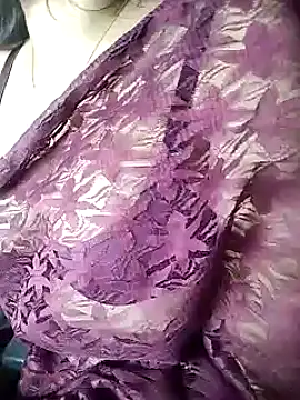 Snapshot of karishma chatting on March 7, 2025, 2:23 pm karishma online show from March 7, 2025, 2:23 pm