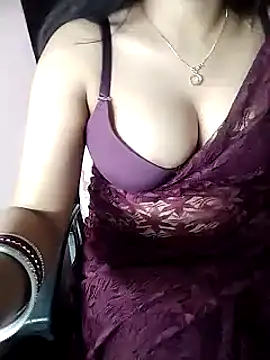 Snapshot of karishma chatting on March 9, 2025, 8:31 pm karishma online show from March 9, 2025, 8:31 pm
