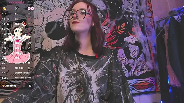 Snapshot of kissthasky chatting on November 11, 2025, 6:14 pm kissthasky online show from November 11, 2025, 6:14 pm