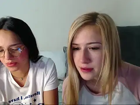 GirlAngell online show from December 1, 2024, 11:21 pm