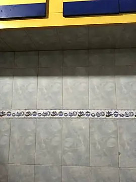 isacalejandroo online show from February 16, 2025, 2:31 am