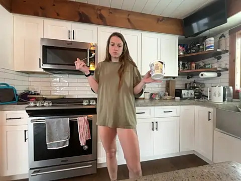 MissSwitch online show from January 17, 2025, 4:04 pm