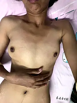 HotRiyacpl online show from October 17, 2025, 6:21 pm