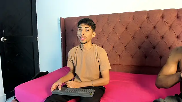 boys yourparty online show from September 18, 2025, 1:14 pm