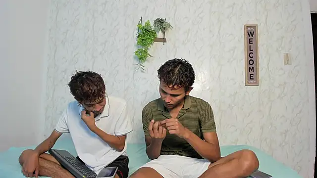 boys yourparty online show from May 15, 2026, 1:03 am