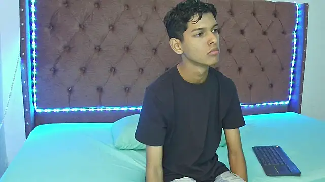 boys yourparty online show from March 18, 2025, 1:34 pm