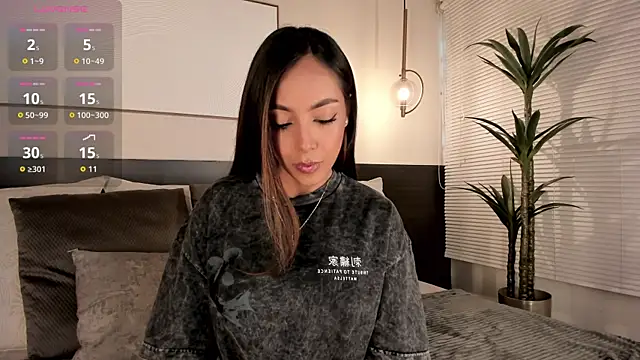 SophieBlake online show from November 16, 2025, 8:13 pm