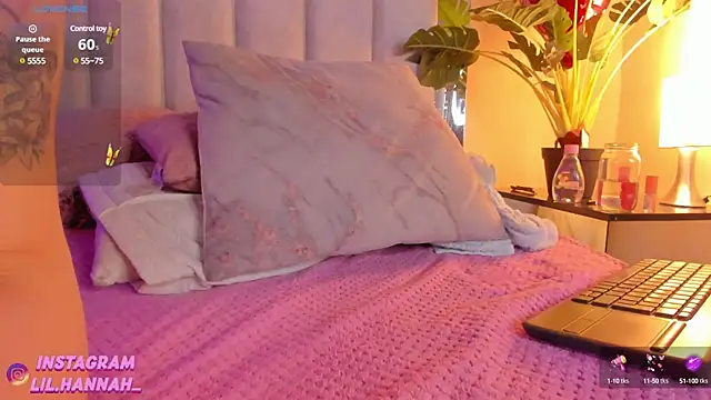 lil hanna18 online show from March 21, 2025, 12:07 am