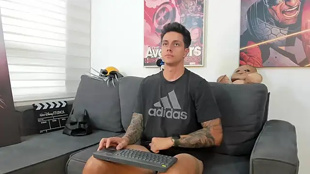 JeanBroc online show from December 15, 2025, 7:52 pm