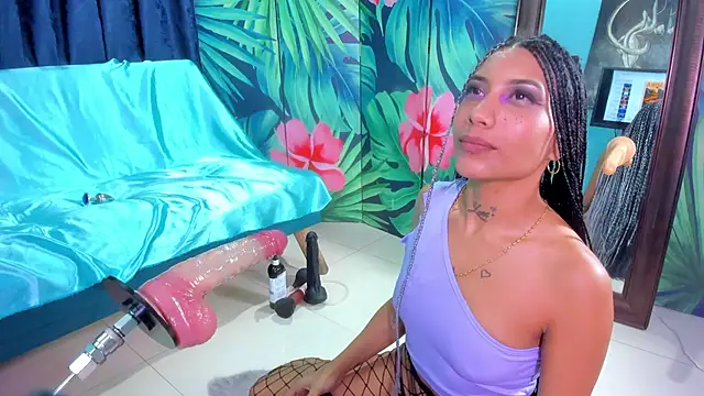 Snapshot of Mieldeluna chatting on November 3, 2025, 5:12 am Mieldeluna online show from November 3, 2025, 5:12 am